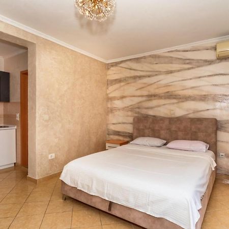 Ani Apartmani Dobra Voda Zewnętrze zdjęcie